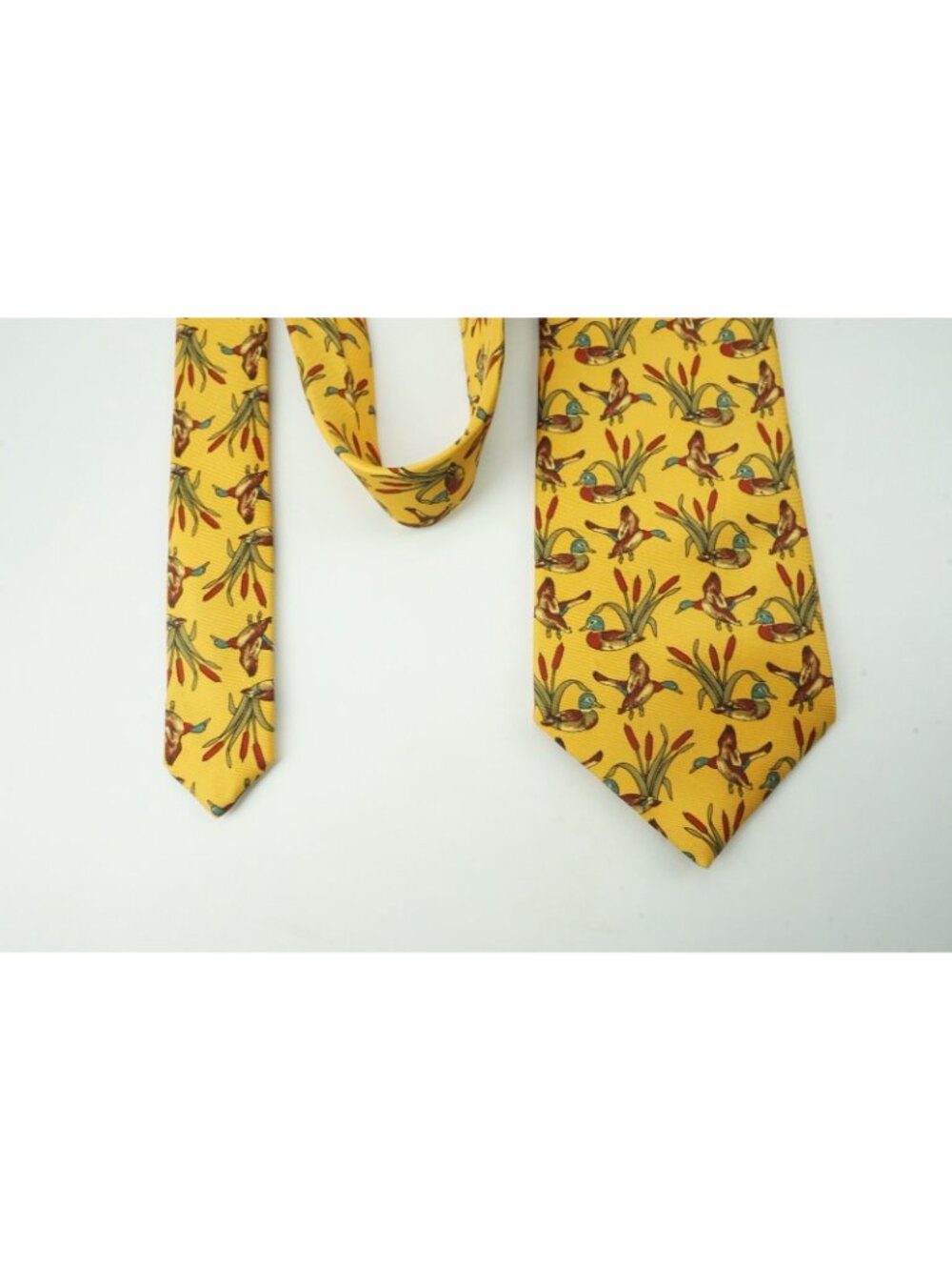 New & Lingwood Butter Yellow Mallard Duck 100% Silk Tie - Picture 4 of 8